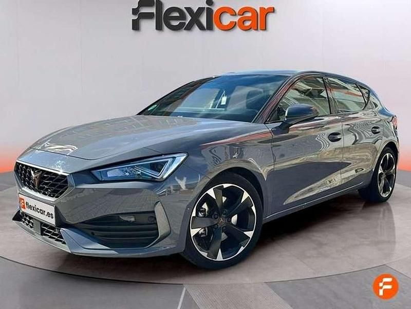 Usado Cupra Leon 190 CV (139 kW) 2023 Gris Utilitario
