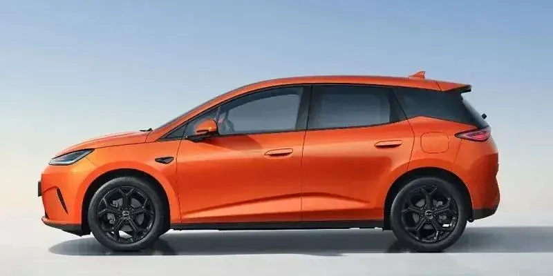 Nuevo BYD Dolphin 155 kW (212 CV) 2026 Naranja Utilitario