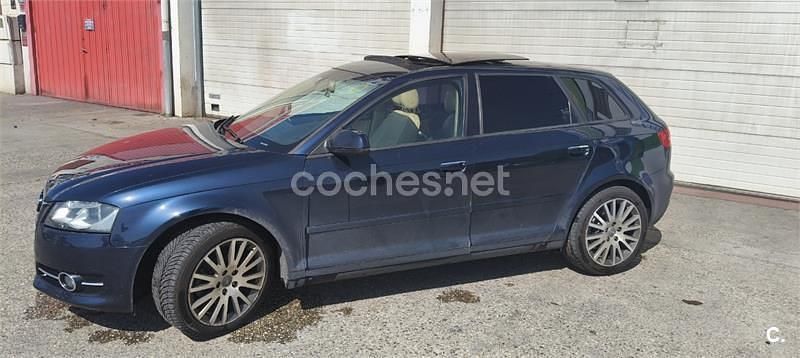 Usado Audi A3 Ambiente 140 HP (102 kW) 2011 Azul Citadino