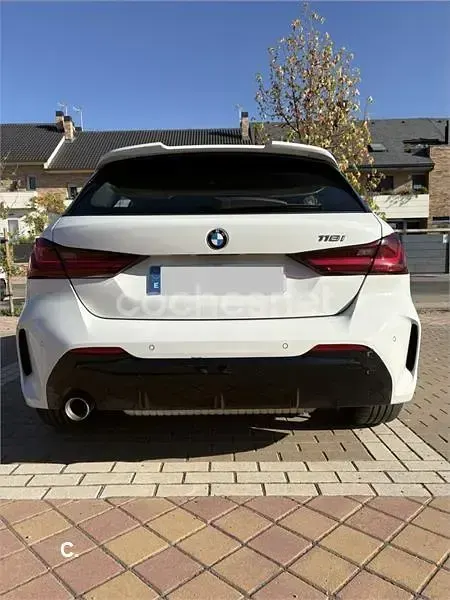 Usado BMW 118 M Sport 136 CV (100 kW) 2020 Blanco Utilitario