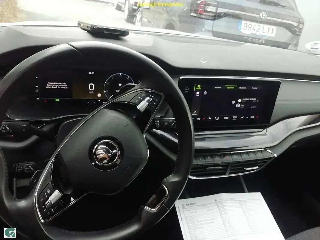 Usado Skoda Octavia Style 150 CV (110 kW) 2022 Blanco Utilitario