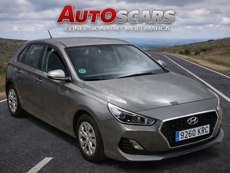 Beige Usado 2018 Hyundai i30 Berlina | 13.500 € (Buen precio) - Imagen 1/4