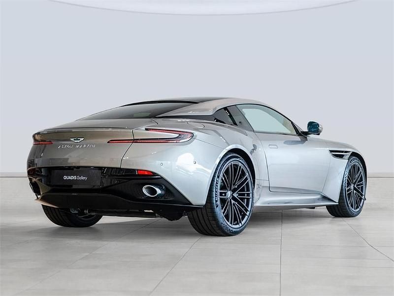 Nuevo Aston Martin DB12 680 CV (500 kW) 2025 Alluminite silver Coupe