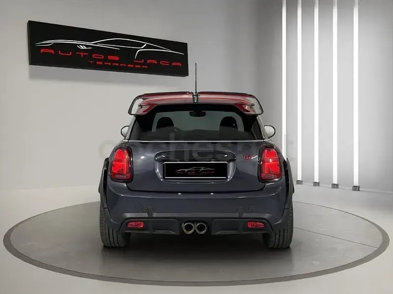 Usado Mini John Cooper Works 306 CV (225 kW) 2020 Gris / plata Utilitario