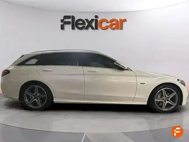 Usado Mercedes C350e 279 CV (205 kW) 2018 Blanco Familiar
