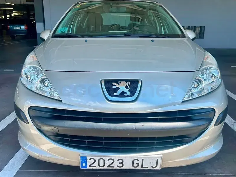Usado Peugeot 207 95 CV (69 kW) 2009 Gris / plata Berlina