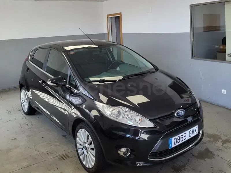 Usado Ford Fiesta Titanium 96 CV (70 kW) 2010 Negro Berlina