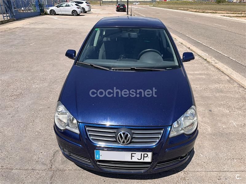 Azul Usado 2006 VW Polo Sportline Berlina | 5000 € - Imagen 1/4