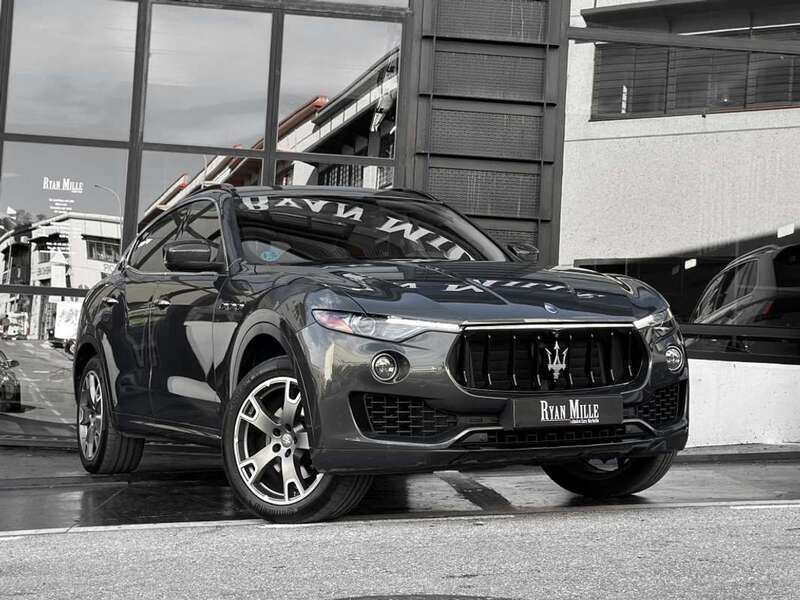 Gris Usado 2017 Maserati Levante SUV | 43.900 € (Precio justo) - Imagen 1/4