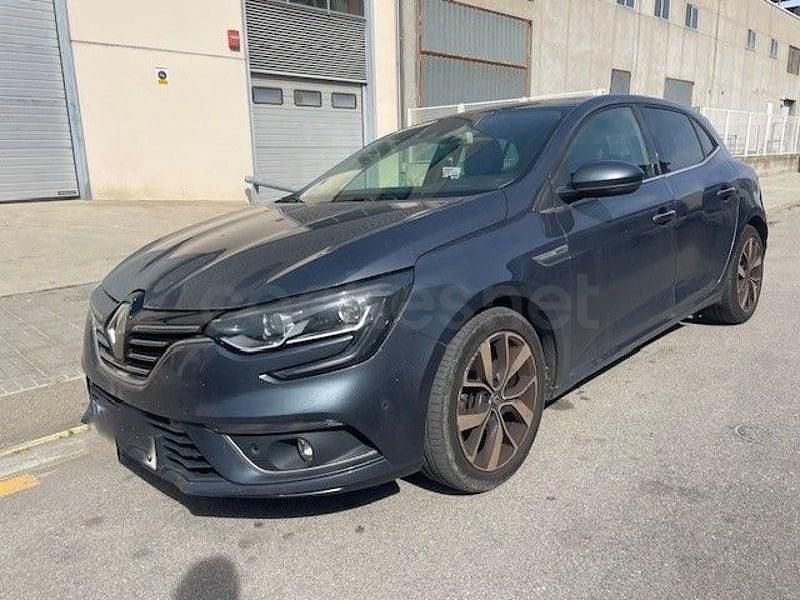 Usado Renault Mégane IV Zen 130 CV (95 kW) 2016 Azul Berlina