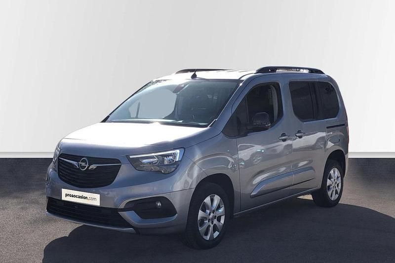 Usado Opel Combo Elegance 102 CV (75 kW) 2023 Gris Familiar