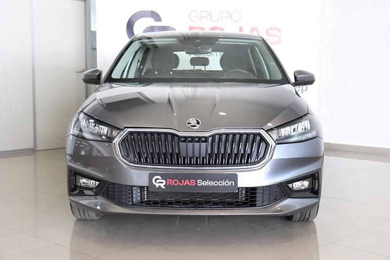 Usado Skoda Fabia Ambition 80 CV (58 kW) 2023 Gris Utilitario