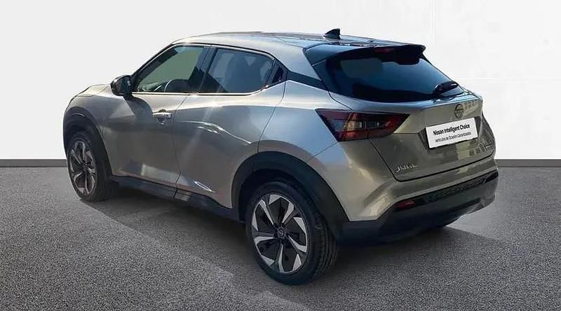 Usado Nissan Juke N-Connecta 145 CV (106 kW) 2025 Diamond silver metalizado SUV