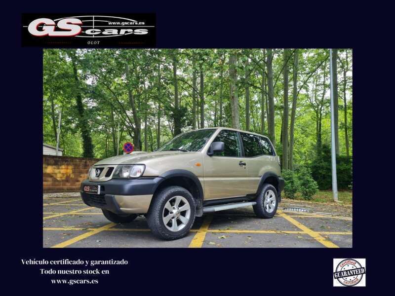 Beige Usado 2003 Nissan Terrano SUV | 10.490 € (Buen precio) - Imagen 1/4