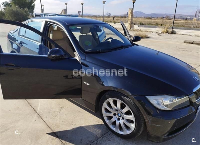 Usado BMW 325 218 CV (160 kW) 2007 Negro Berlina