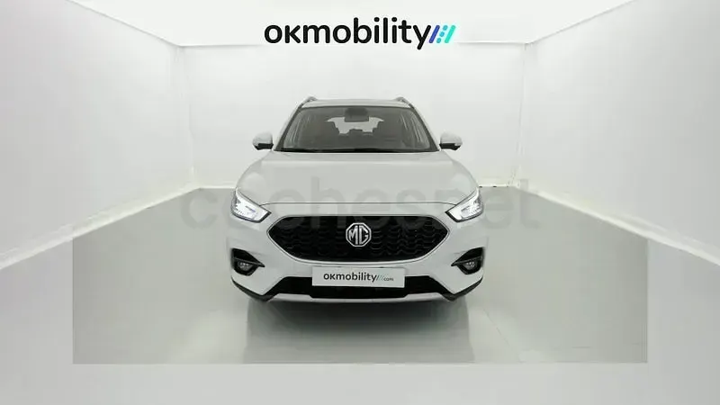 Usado MG ZS Luxury 111 CV (81 kW) 2023 Blanco SUV