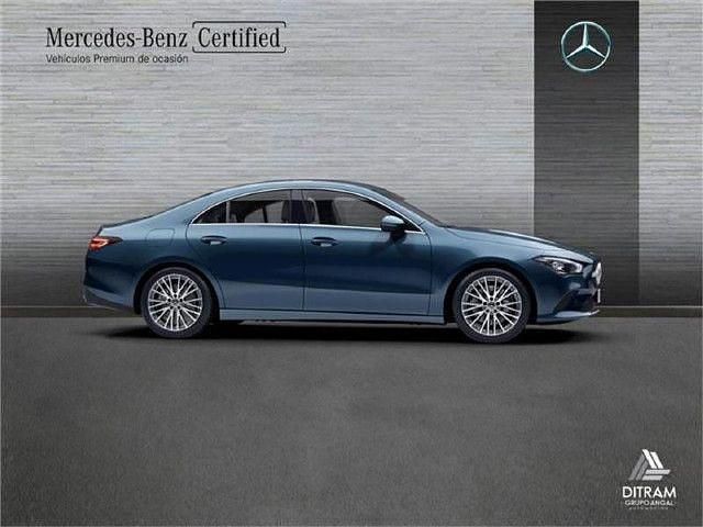 Usado Mercedes CLA250e 218 CV (160 kW) 2022 Azul denim Berlina