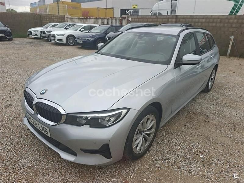Gris / plata Usado 2021 BMW 320e Familiar | 23.900 € (Buen precio) - Imagen 1/4