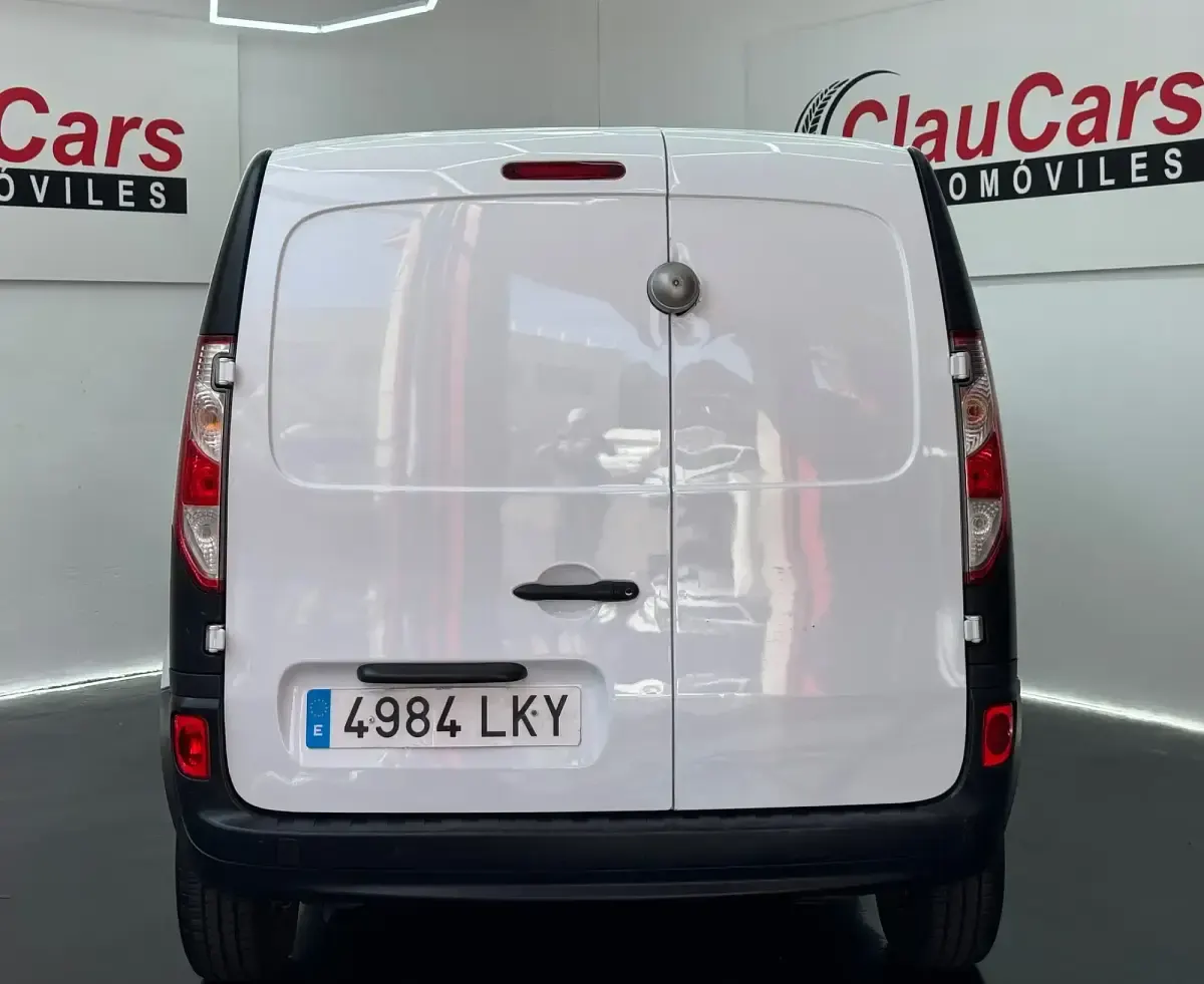 Usado Renault Kangoo 80 CV (58 kW) 2020 Blanco Monovolumen