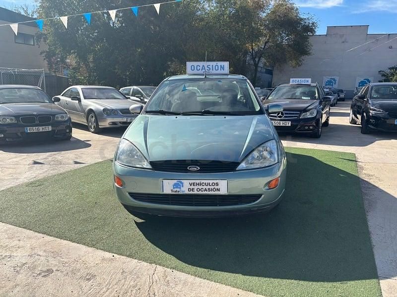 Usado Ford Focus Ambiente 100 CV (73 kW) 2000 Verde Berlina