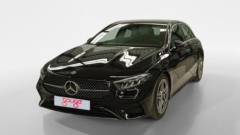 Negro noche Usado 2024 Mercedes A180 AMG line Berlina | 33.900 € (Precio justo) - Imagen 1/4