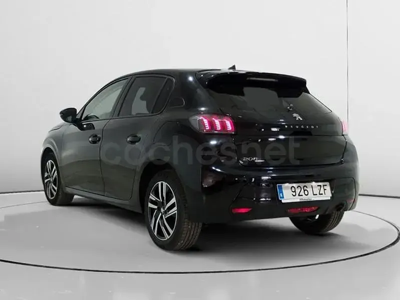 Usado Peugeot 208 Allure 100 CV (73 kW) 2022 Negro Utilitario