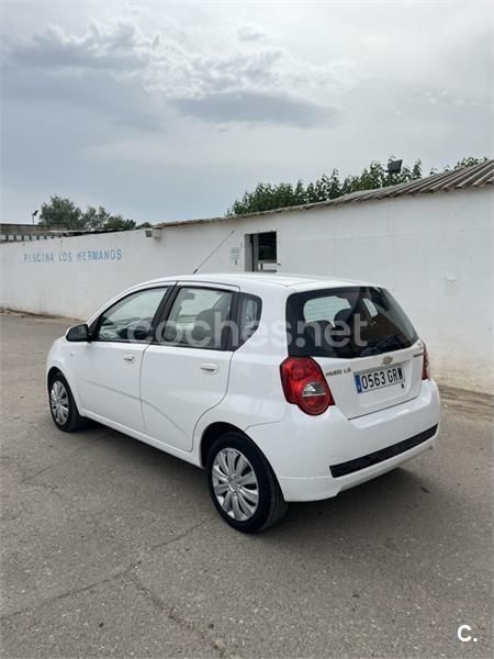Blanco Usado 2009 Chevrolet Aveo LS Berlina | 2800 € (Buen precio) - Imagen 1/2