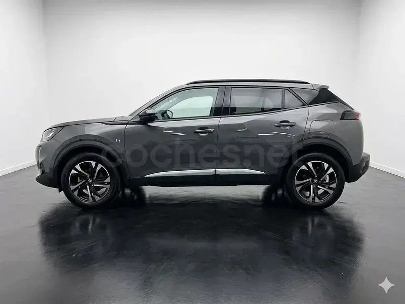 Usado Peugeot 2008 Allure 136 CV (100 kW) 2025 Gris / plata SUV