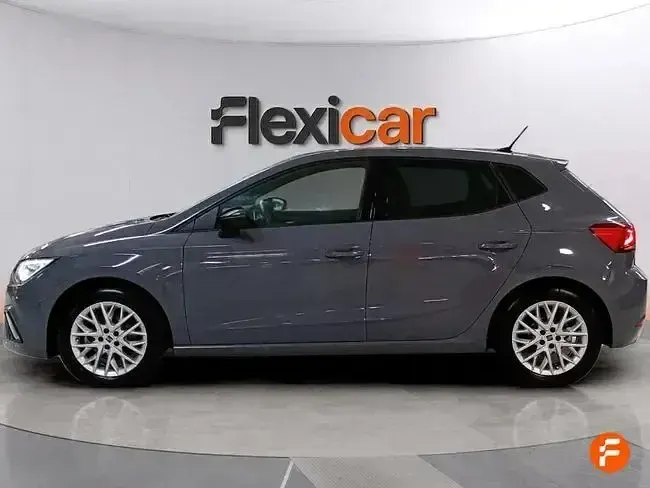 Usado Seat Ibiza FR 115 CV (84 kW) 2024 Gris Utilitario