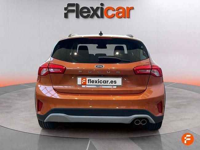 Usado Ford Focus Active 125 CV (91 kW) 2019 Naranja Berlina