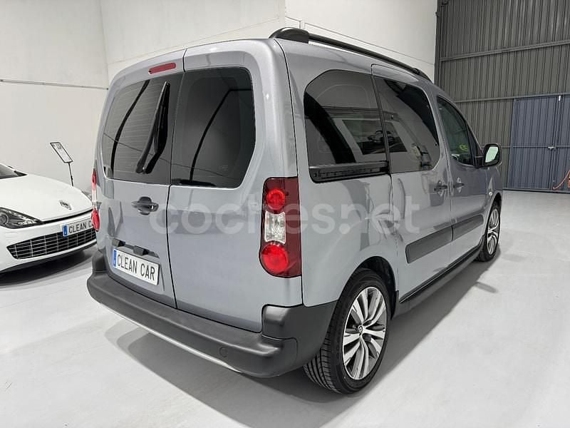 Usado Citroën Berlingo Feel 102 CV (75 kW) 2018 Gris / plata Monovolumen