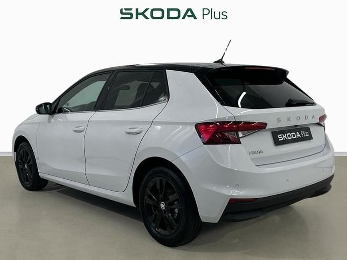 Blanco Usado 2025 Skoda Fabia Utilitario | 20.500 € (Precio justo) - Imagen 1/4