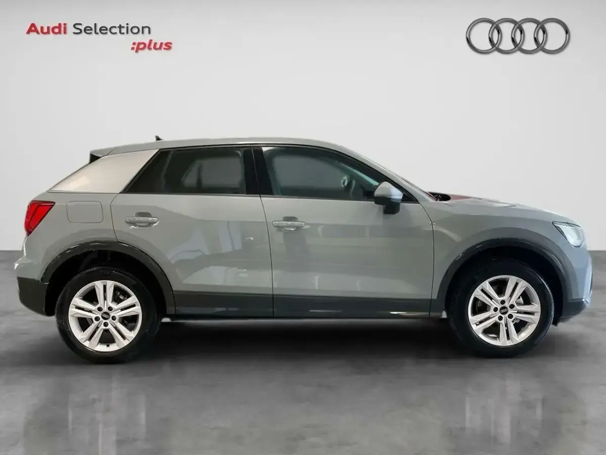 Usado Audi Q2 Advanced Plus 116 CV (85 kW) 2024 Gris SUV