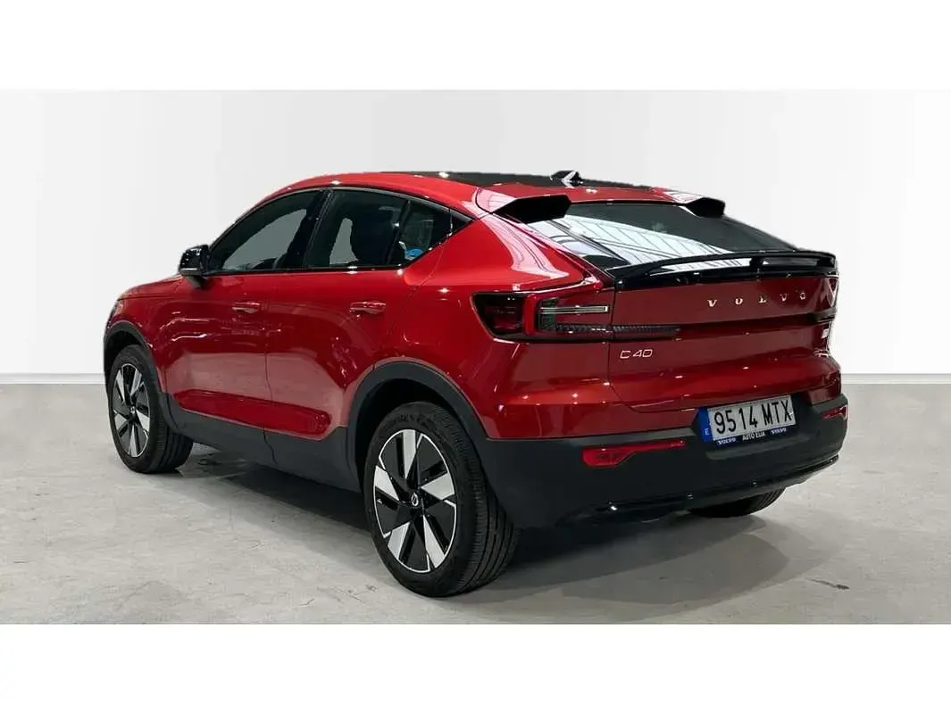 Usado Volvo EC40 Plus 175 kW (238 CV) 2024 Rojo SUV