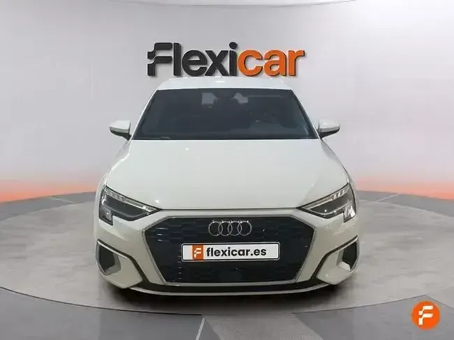 Usado Audi A3 150 CV (110 kW) 2021 Blanco Berlina