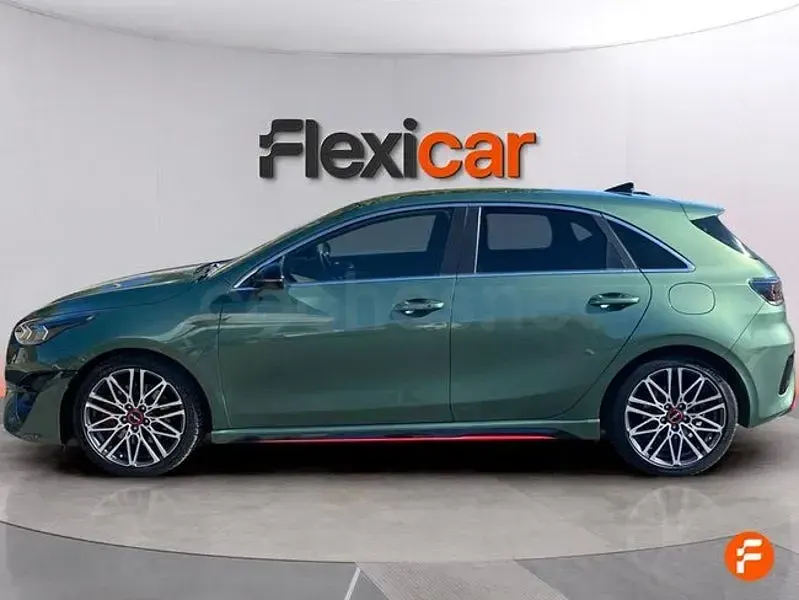 Usado Kia Ceed GT GT 204 CV (150 kW) 2023 Verde Berlina