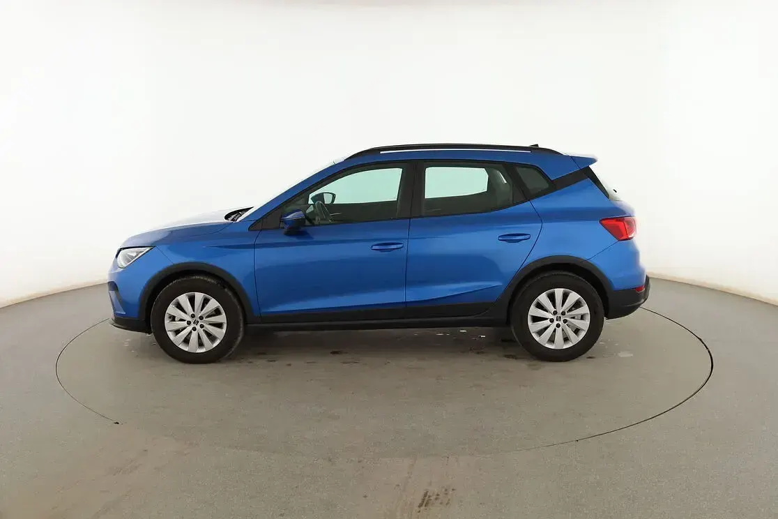 Usado Seat Arona Style 110 CV (80 kW) 2024 Azul SUV