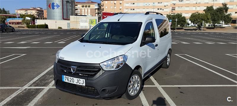 Blanco Usado 2015 Dacia Dokker Ambiance Van | 8100 € (Precio justo) - Imagen 1/4