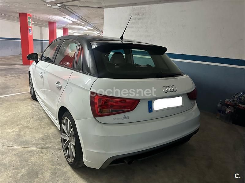 Usado Audi A1 Sportback Attraction 90 CV (66 kW) 2015 Blanco Utilitario