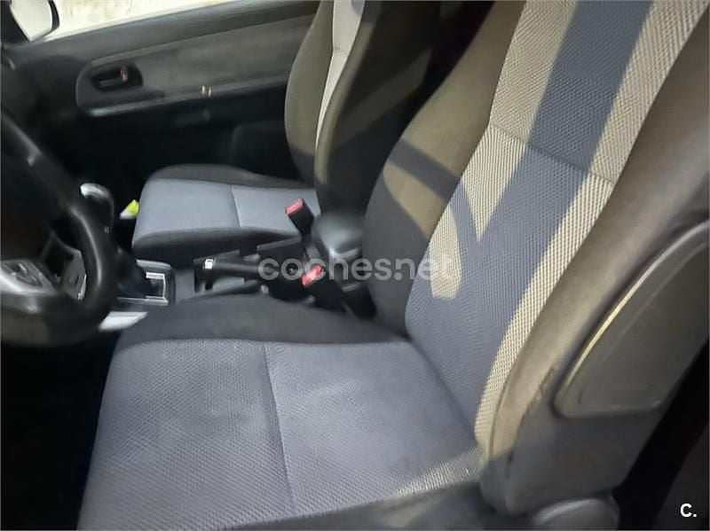 Usado Suzuki Grand Vitara 129 CV (94 kW) 2006 Negro SUV