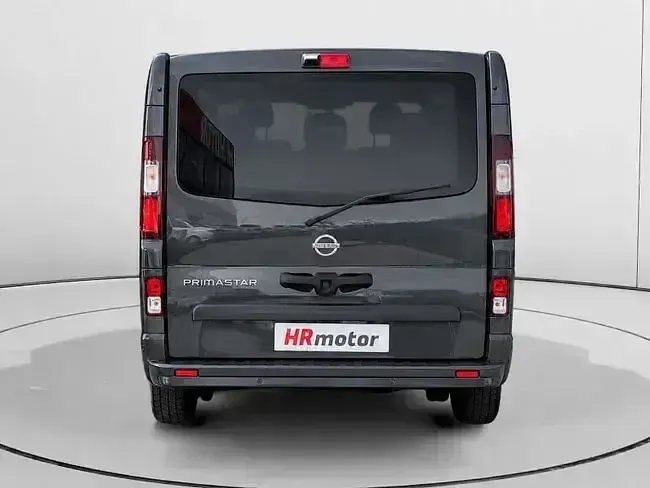 Usado Nissan Primastar Acenta 150 CV (110 kW) 2025 Gris Monovolumen