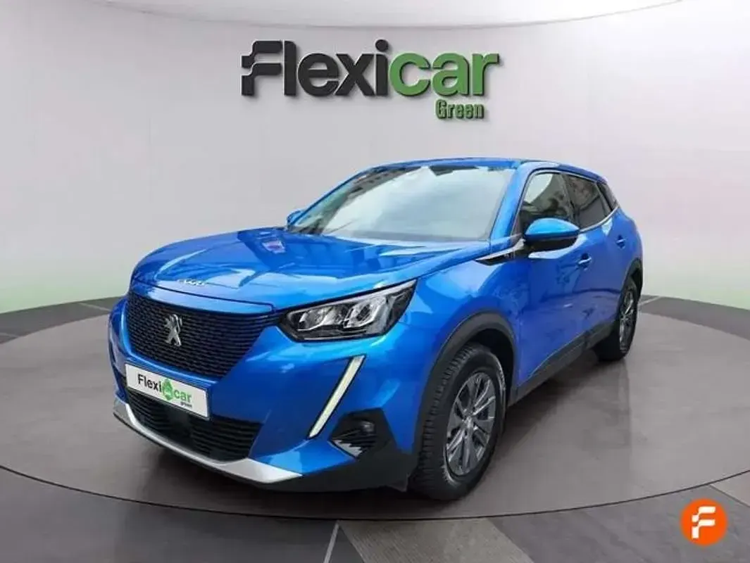 Usado Peugeot e-2008 Active 100 kW (136 CV) 2021 Azul SUV