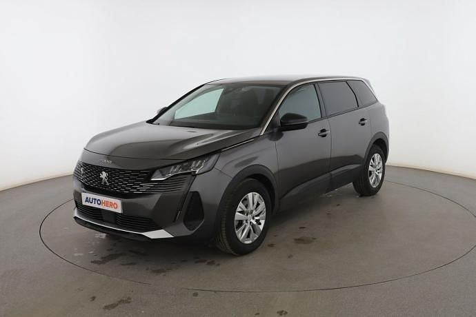 Usado 2022 Peugeot 5008 Active Monovolumen | 21.523 € (Buen precio) - Imagen 1/3