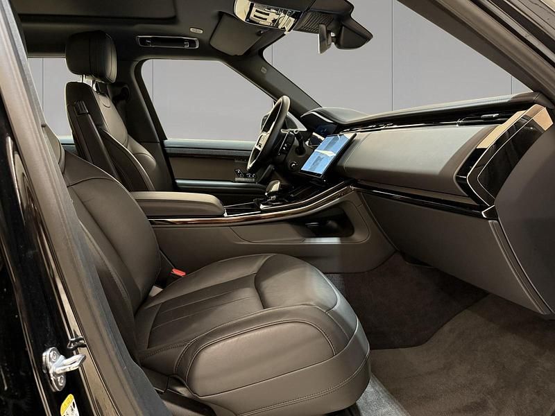 Usado Land Rover Range Rover Sport SE 460 CV (338 kW) 2025 Santorini black SUV