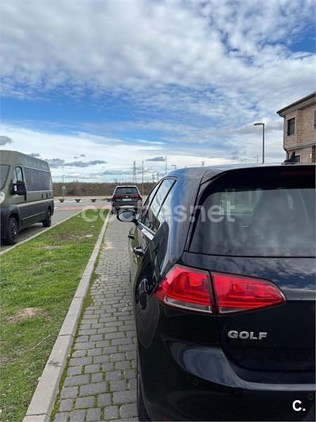Usado VW Golf VII 110 CV (80 kW) 2013 Negro Berlina