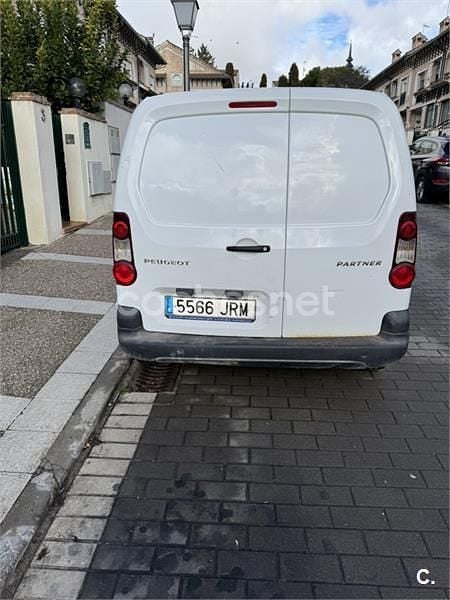 Usado Peugeot Partner Tepee 75 CV (55 kW) 2016 Blanco Monovolumen