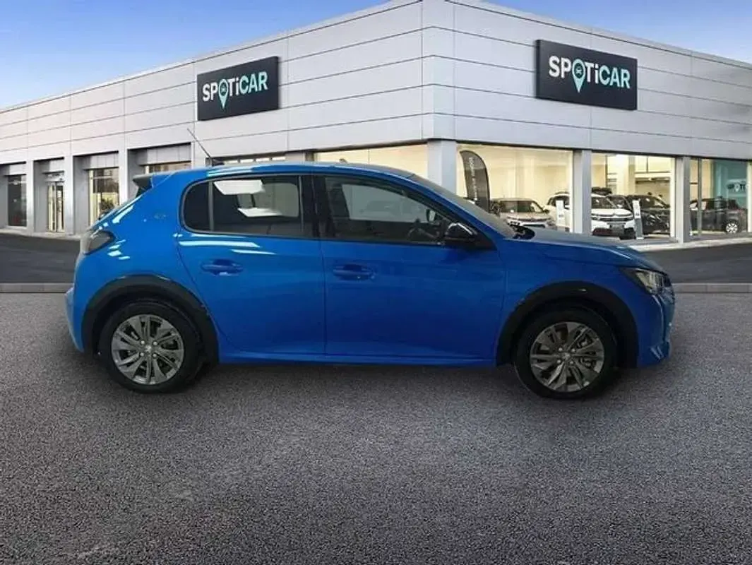 Usado Peugeot e-208 Allure 100 kW (136 CV) 2022 Azul Utilitario