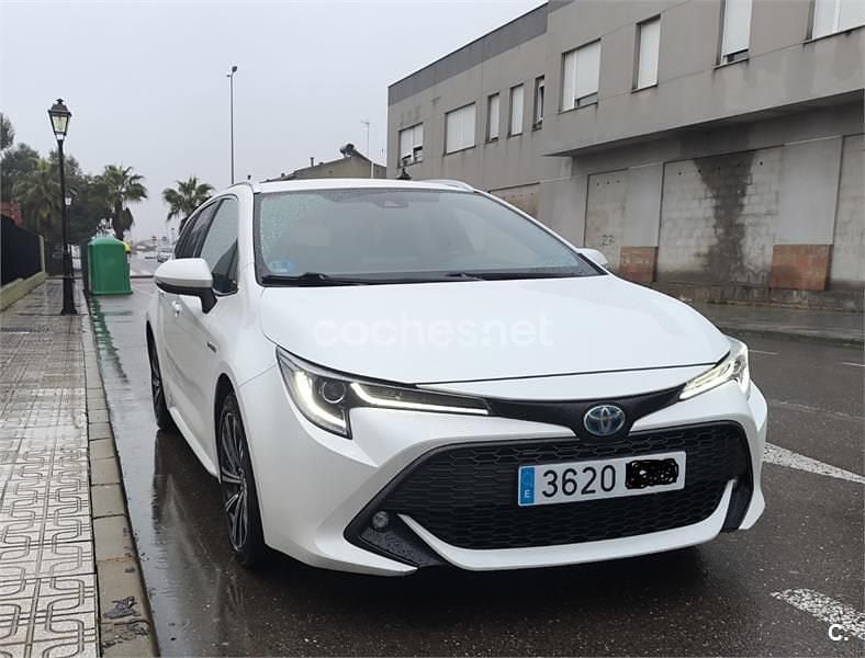 Usado Toyota Corolla Sport 122 CV (89 kW) 2021 Blanco Familiar