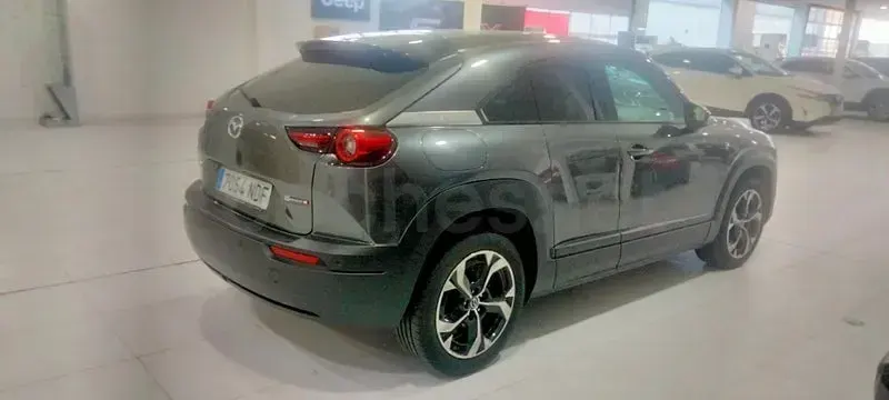 Usado Mazda MX30 Makoto 170 CV (125 kW) 2025 Gris / plata SUV