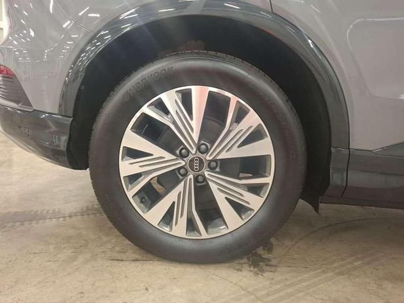 Usado Audi Q4 Sportback e-tron Sport 210 kW (286 CV) 2025 Gris SUV